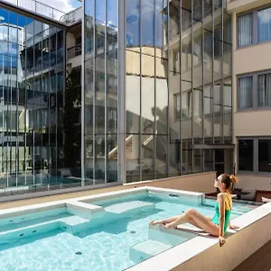 Otel Iq